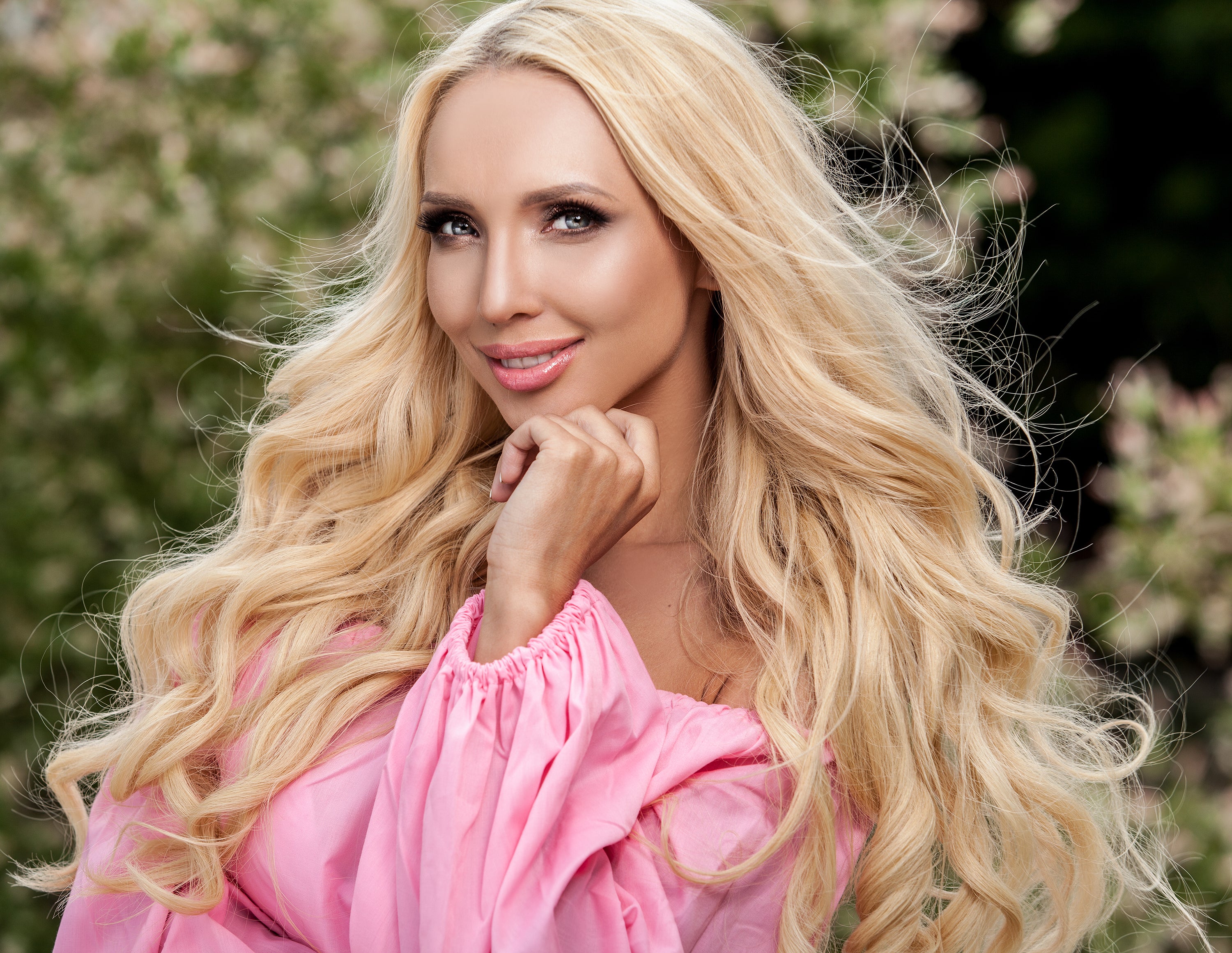 Bleach Blonde Clip-in Hair Extensions